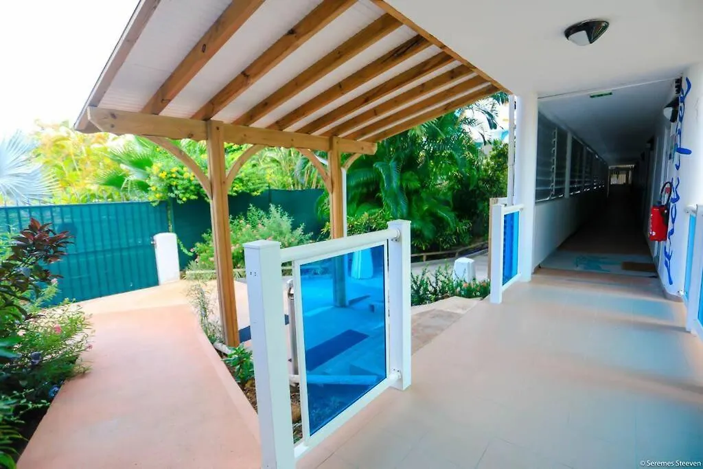 Studio Mer A Vue Avec Citerne D'Eau Le Gosier  Guadeloupe
