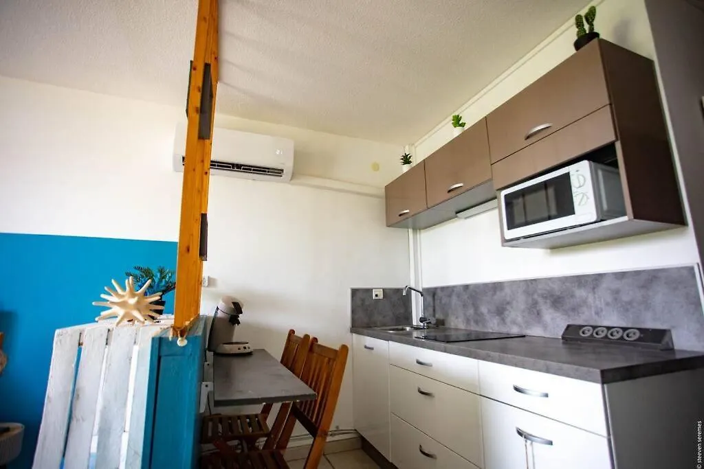 Apartment Studio Mer A Vue Avec Citerne D'Eau Le Gosier