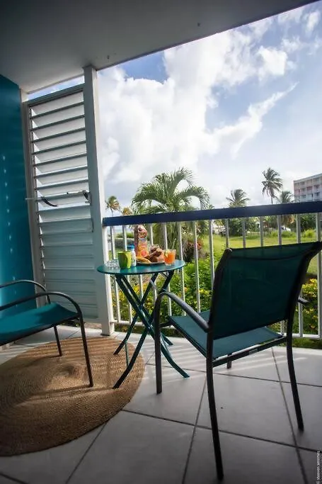 Apartment Studio Mer A Vue Avec Citerne D'Eau Le Gosier
